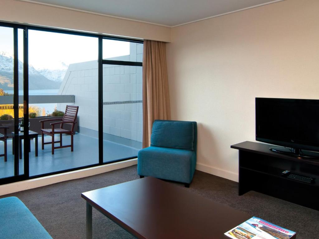 Copthorne Hotel & Apartments Queenstown Lakeview - image 5