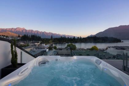 Shotover Penthouse & Spa by Staysouth - image 9