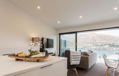 Highland Views - image 1