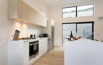 Highland Views - image 17