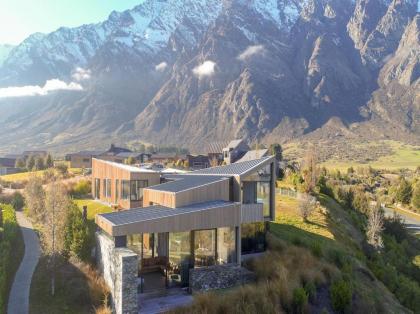 Point Vista - Queenstown Holiday House - image 2