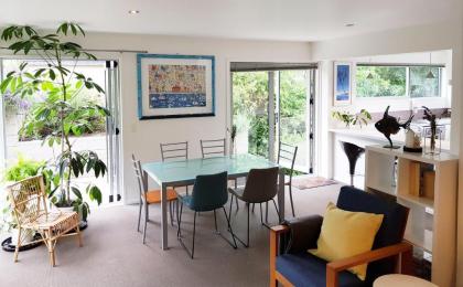 Qubehouse Holiday Homes - image 10