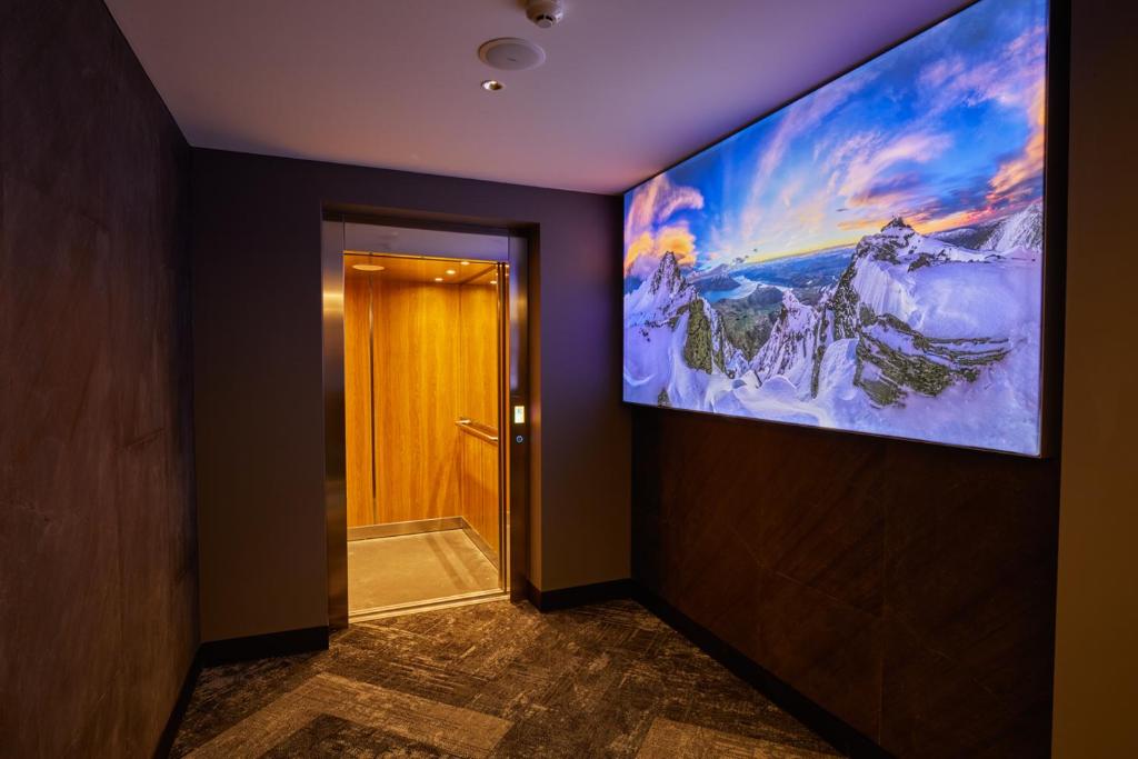Mi-pad Smart Hotel - image 2