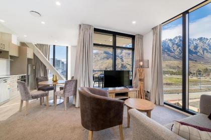 Executive 2 Bedroom Apartment Remarkables Park - image 20