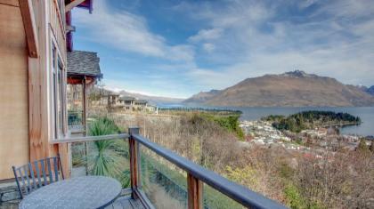 The Perfect Home with Majestic Views of Lake Wakatipu Queenstown Villa 1025 - image 5