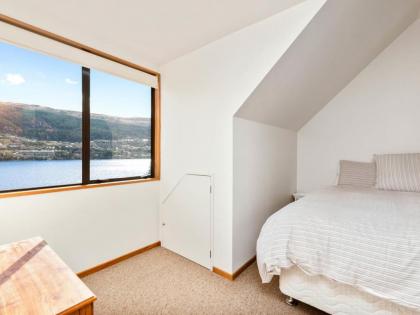 Lakefront Cottage - Queenstown Holiday Unit - image 11