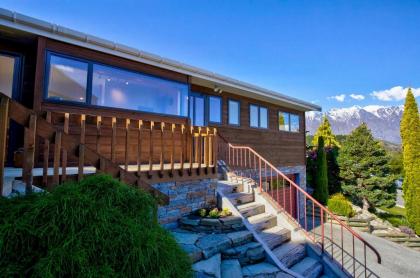 Tranquil Heights Holiday Home - image 11