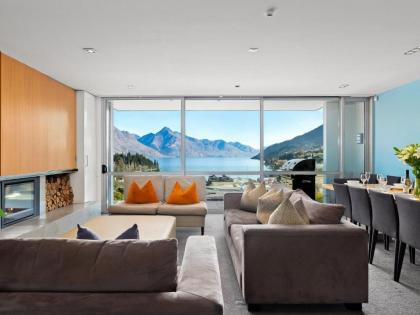 top of the lake 2 bedroom Queenstown