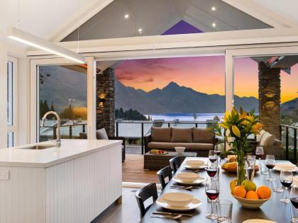 Stonehill Villa 1 by Relaxaway Holiday Homes - image 20