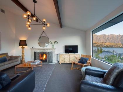 Lakeside Terrace Luxury by Relaxaway Holiday Homes - image 2