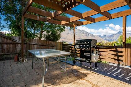 Arawata Lodge - Queenstown Holiday Home - image 17
