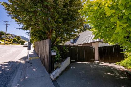 Arawata Lodge - Queenstown Holiday Home - image 19