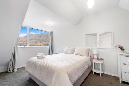 Arawata Lodge - Queenstown Holiday Home - image 8