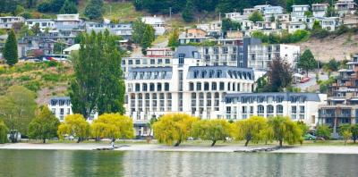 Novotel Queenstown Lakeside
