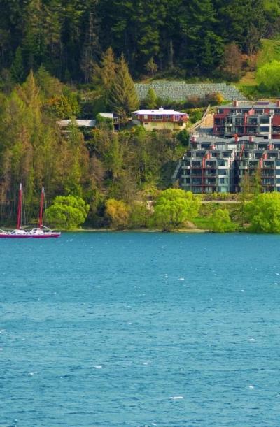 Oaks Queenstown Shores Resort
