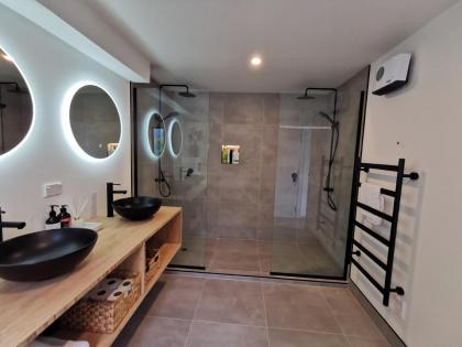Queenstown Lakeview Holiday Home-5mins to town - image 26