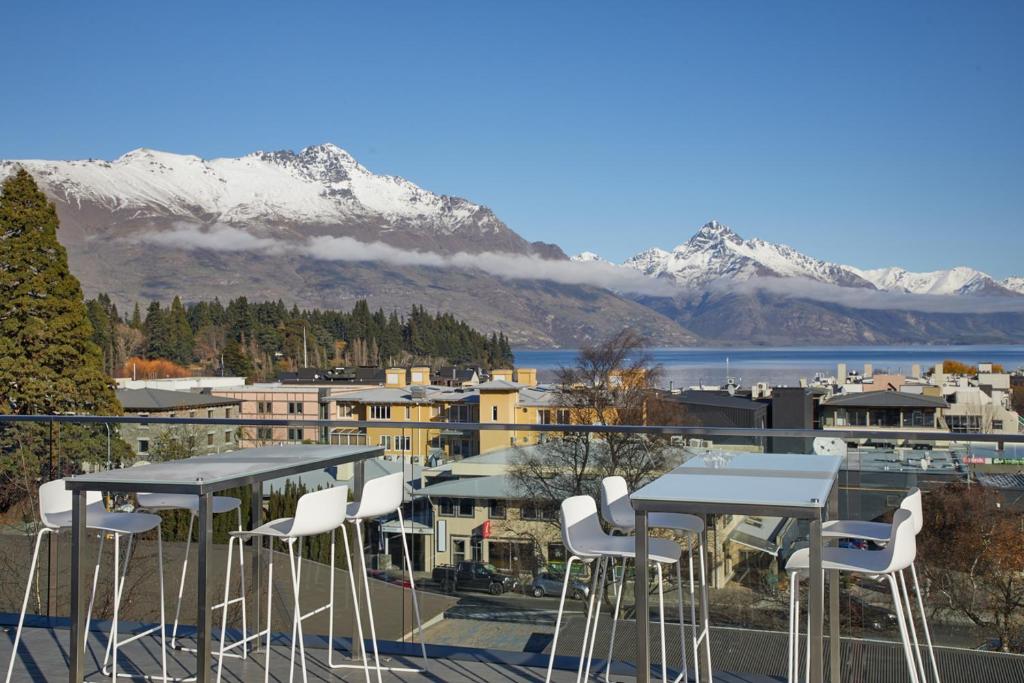 mi-pad Queenstown - image 6