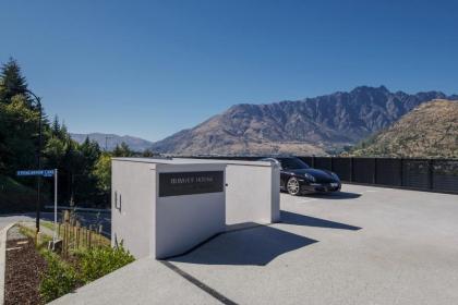 The Bunker House A - image 8