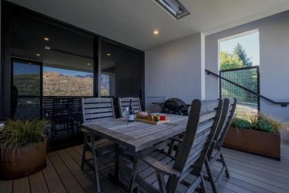 The Bunker House A - image 9