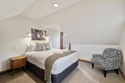 Lakeside Indulgence on Wilmot - image 10