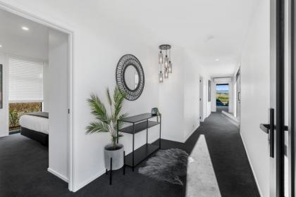 A Remarkable Stay - Jack's Point Holiday Home - image 22