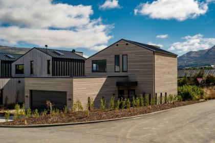 Jacks Point Family Retreat - Jacks Point Holiday Home - image 23