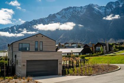 Jacks Point Family Retreat - Jacks Point Holiday Home - image 24