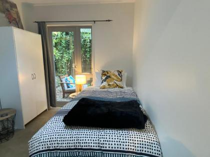 Central Lakeview 4Bedrooms Apartment -镇上湖景4房套房 - image 23