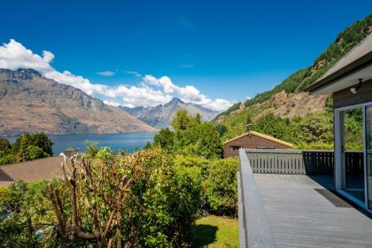 Arawata Lodge - Queenstown Holiday Home - image 21