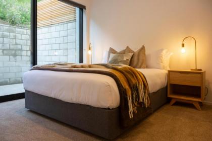 4 Bedroom Home with elevated views of Lake Wakatipu & The Remarkables - image 23