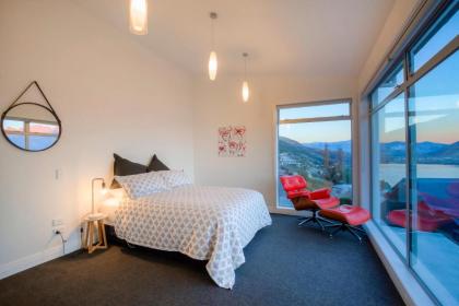 Hensman Haven - Queenstown Holiday Home - image 17