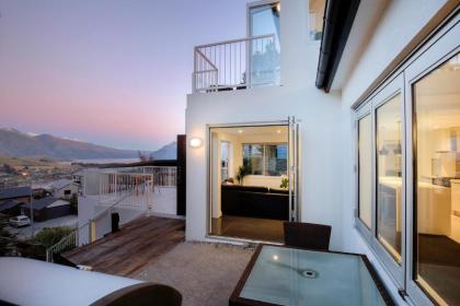 Hensman Haven - Queenstown Holiday Home - image 22