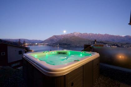 Hensman Haven - Queenstown Holiday Home - image 28