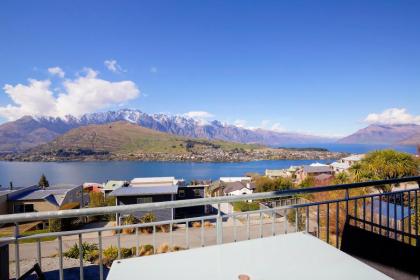 Paradise Peaks - Queenstown Holiday Home - image 22