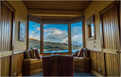 Pencarrow Boutique Lodge - image 24