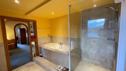 Pencarrow Boutique Lodge - image 27