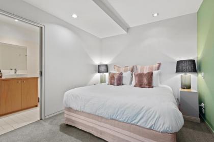 THE SHOTOVER Central Queenstown Luxury - image 23