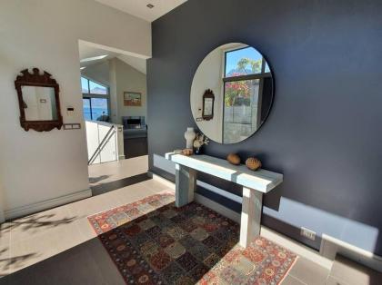 Private Retreat - Stunning Lake & Mountain Views - image 21