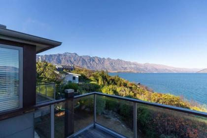 Private Retreat - Stunning Lake & Mountain Views - image 23