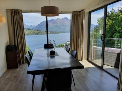 Spectacular Views & Comfort in Queenstown - image 21