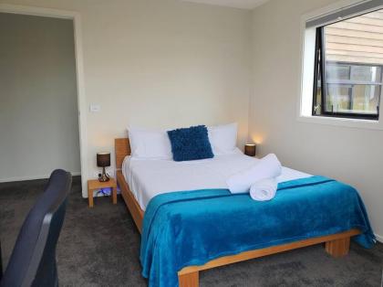 Beautiful Lake and Alpine Views - Queenstown - image 21