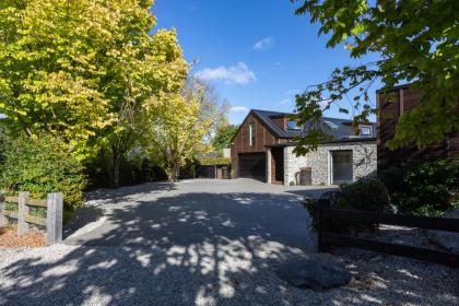 Arrowtown Retreat - image 23
