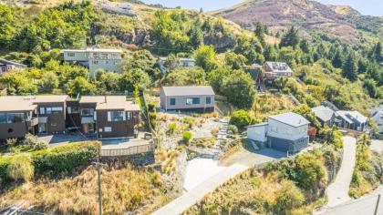 Picture Perfect - Queenstown Holiday Home - image 21