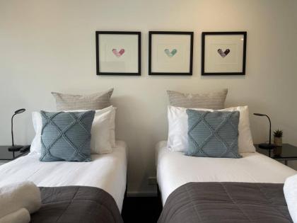Heart of Queenstown - 5 bedroom apartment - image 28
