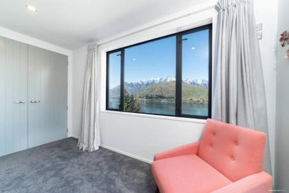 Luxury Retreat at 5 on The Hill Queenstown - image 22