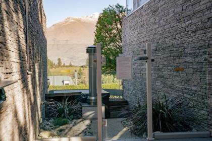 Alpine Vista Retreat - image 22
