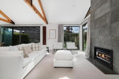 Skye Scape - Jacks Point Retreat - image 21