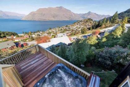DH-Sagittarius luxury lake views spa house - image 24