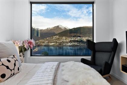 Modern Muse - image 23