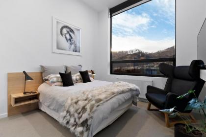 Modern Muse - image 30